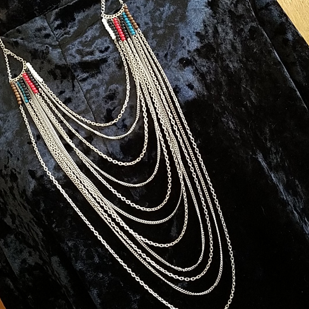 💥3 for $10💥 Layered Necklace - Picture 4 of 8
